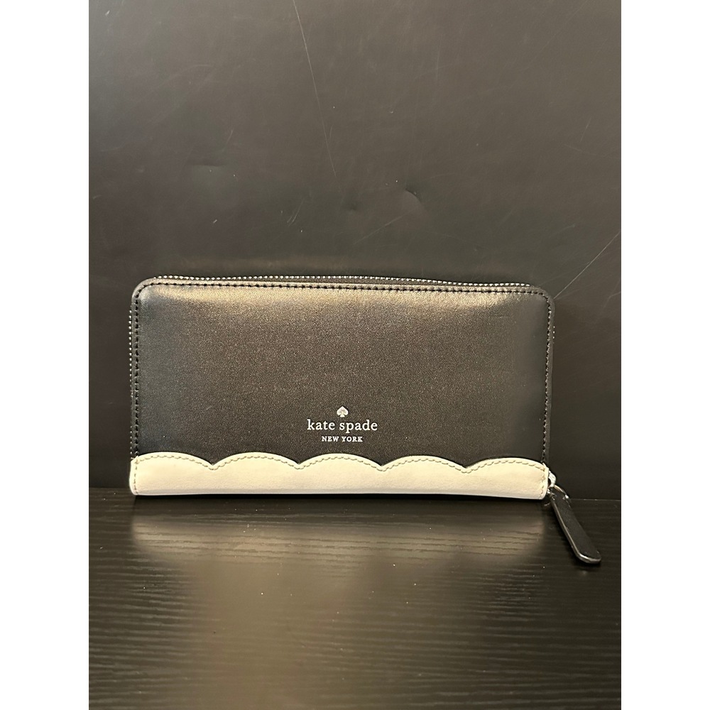 Kate Spade New York Penguin Zip Around Continental Wallet Black White Floral‎